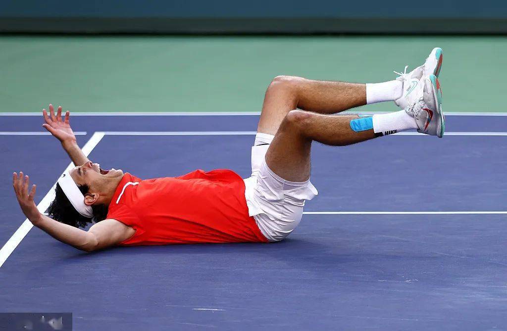 中国队教练压力巨大!,纳达尔遭遇十二持续失利全场沸腾不已 中国队教练压力巨大!,纳达尔遭遇十二持续失利全场沸腾不已