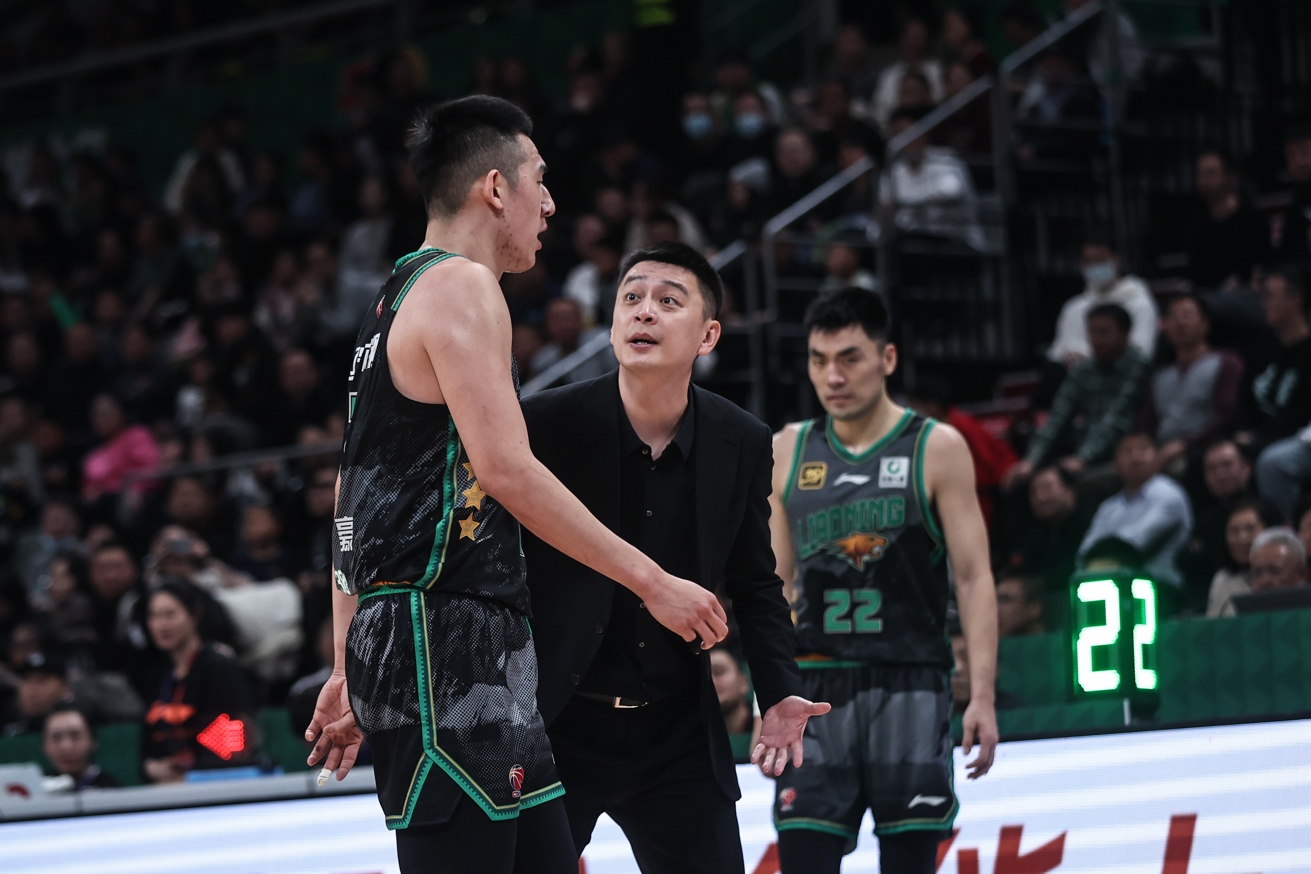 集结日辽宁本钢备战NBA季后赛，篮板制胜细节曝光，更衣室稳定，控场能力受关注的简单介绍